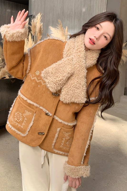 【现货】数据好刺绣皮毛一体外套--配围脖P200-K298,女装棉衣/棉服,浙宝128A