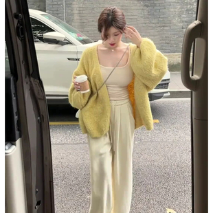 黄色灯笼袖毛衣开衫女2026早秋季新款慵懒风针织外套独特漂亮上衣