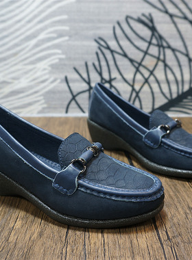 33B-1 春秋新款真皮牛皮女士单鞋 套脚休闲女鞋 坡跟舒适浅口鞋