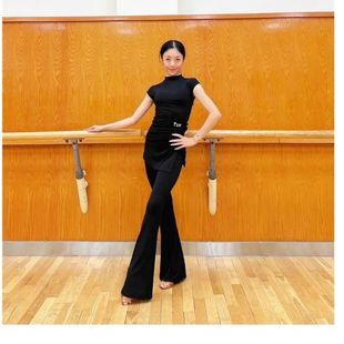 CLW舞服短袖微喇裤分体套装女士拉丁舞服摩登国标教师教课练功服