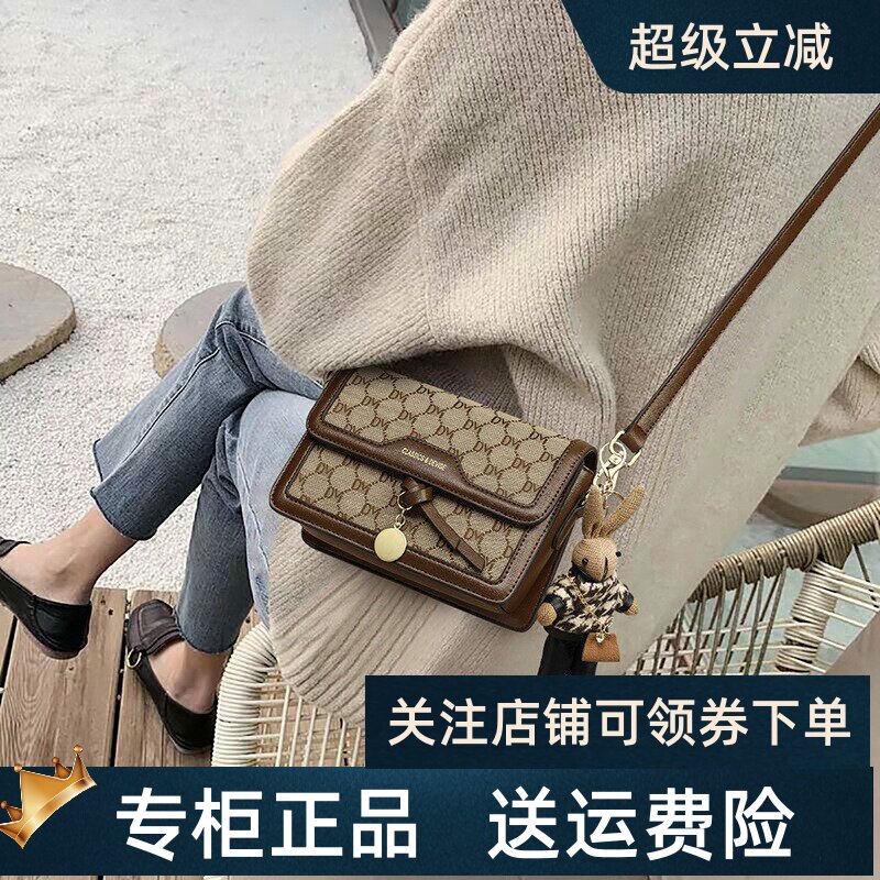Viney包包2026新款时尚斜挎包女小包2025高级质感百搭单肩包女包