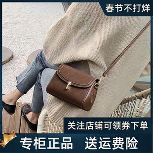 Viney包包2026新款女包斜挎包腋下包秋冬女士真皮轻奢单肩包小包