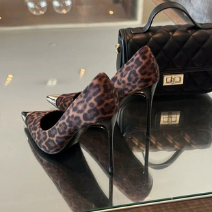 34-43大码 25新款绒面10厘米超高跟女细跟性感工作鞋尖头豹纹单鞋