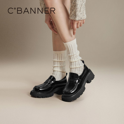 质感牛皮鞋面 良好的光泽度