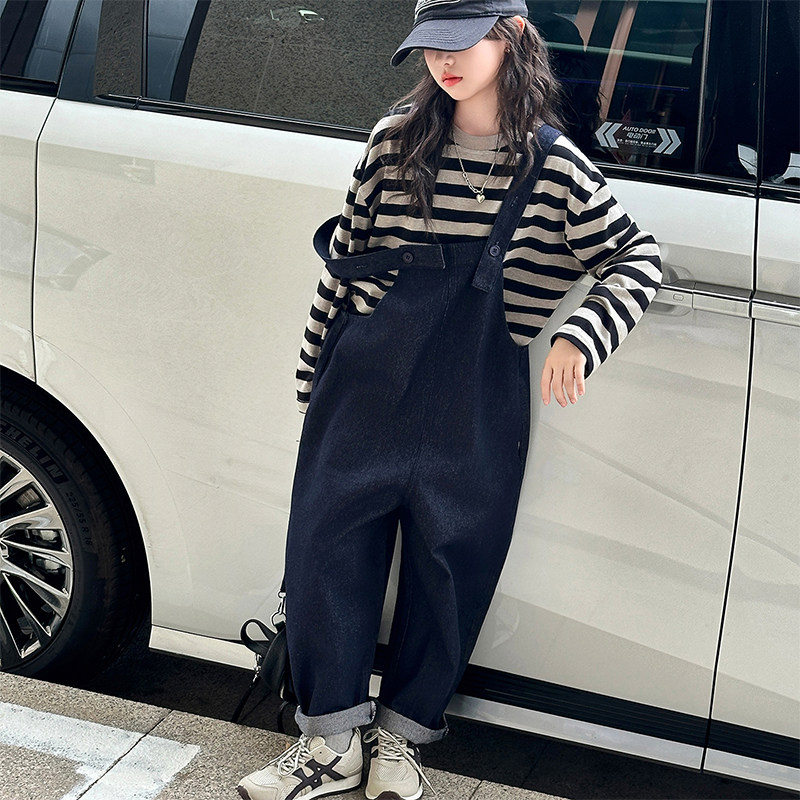 女童套装2025新款儿童休闲洋气时髦条纹长袖T恤春秋装牛仔背带裤