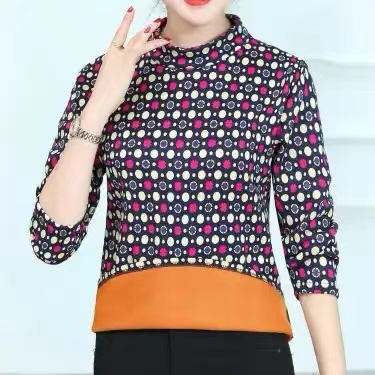 妈妈冬天保暖女装打底衫弹力修身婆婆加绒内衣外穿中老年休闲上衣