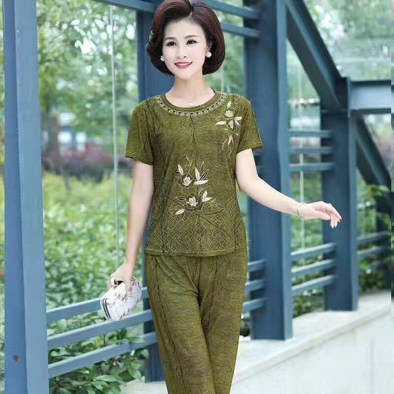 妈妈冰丝女装夏装中年妇女睡衣短袖七分裤两件套阿姨套头衣服加大