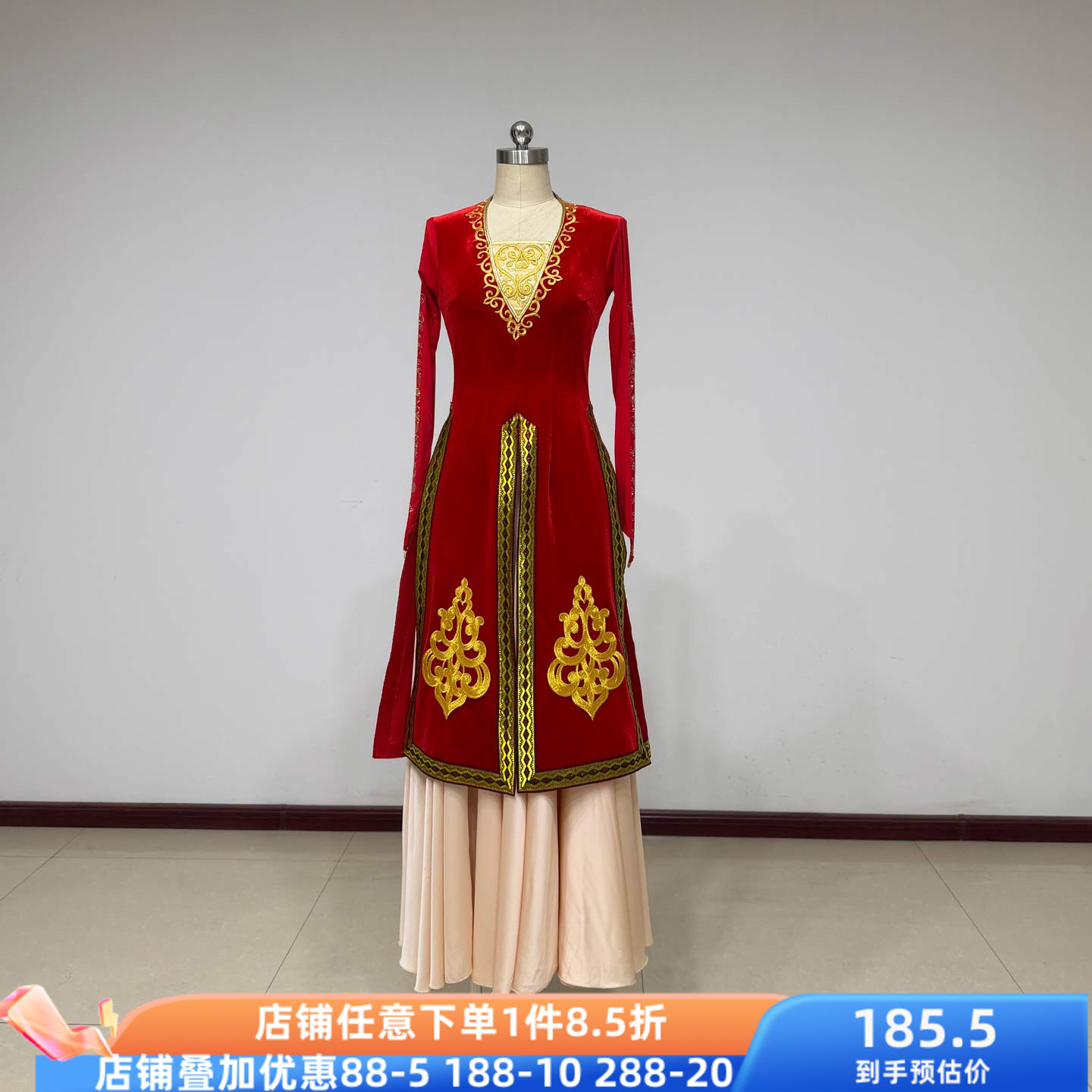 维族红色丝绒大摆舞蹈演出服女