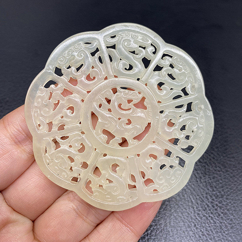 岫玉镂空仿古龙吊坠挂件玉石玉佩古风汉服腰佩玉璧玉牌项链毛衣坠