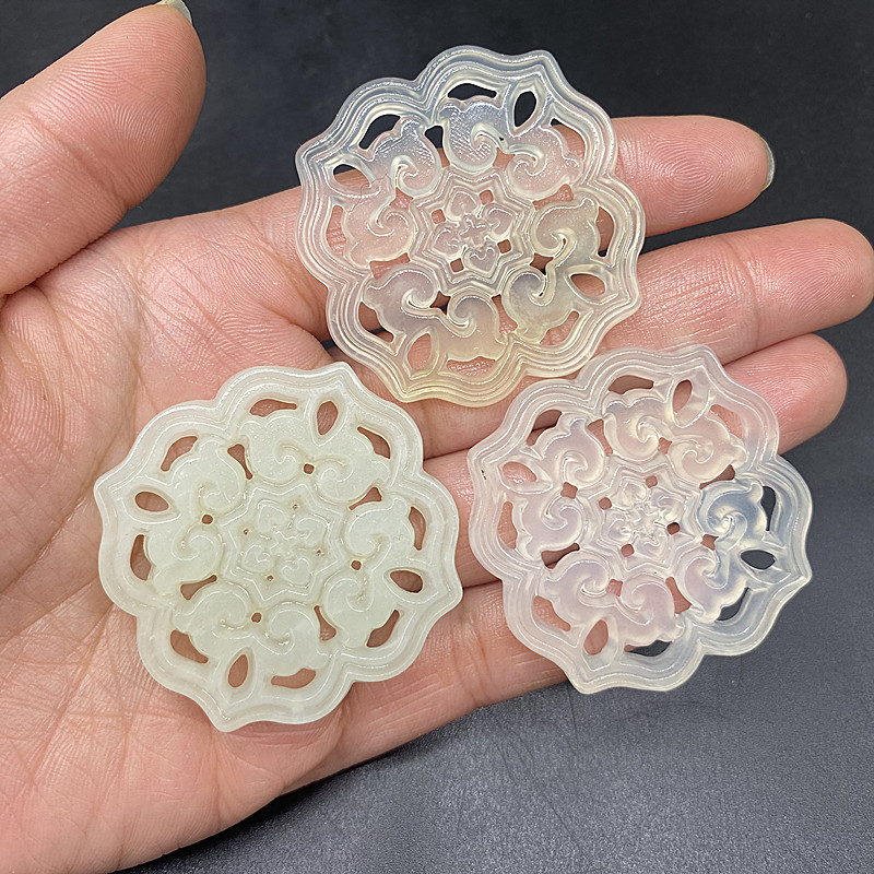 岫玉镂空如意花雕菱形玉片玉坠吊坠挂件古风汉服腰佩璎珞颈饰玉佩