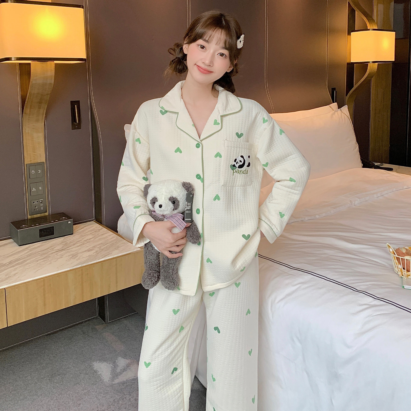 睡衣女秋冬季空气棉夹层长袖加厚保暖2026新款可爱熊猫家居服套装