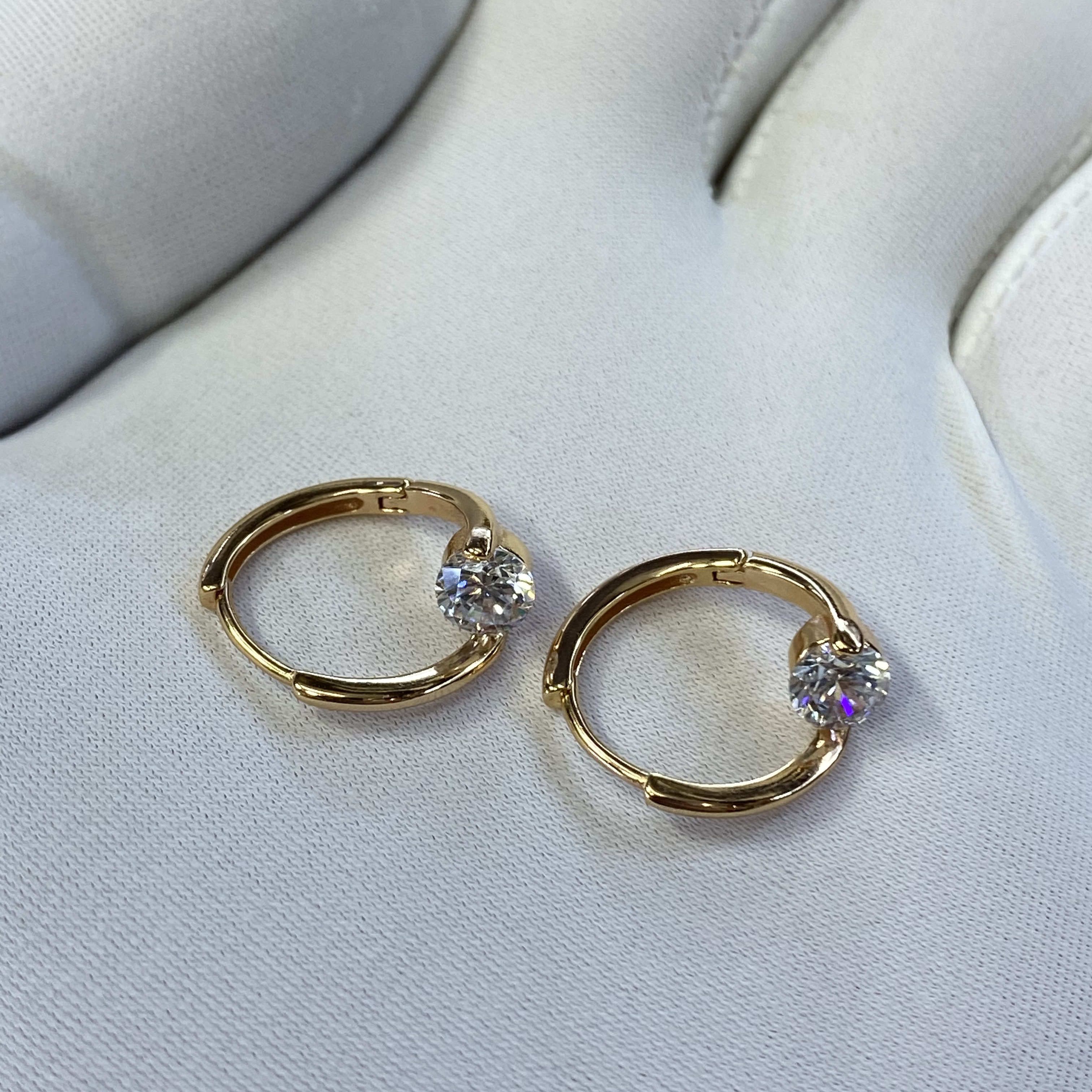 正品18K玫瑰金培育钻石耳环女纯简约气质轻奢耳扣送女友生日礼物