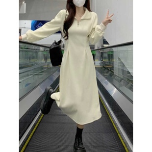 大码女装遮肚子收腰高级感中长裙秋冬胖妹妹显瘦设计感翻领连衣裙