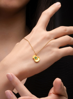 帝王绿翡翠钱袋吊坠O字锁骨链