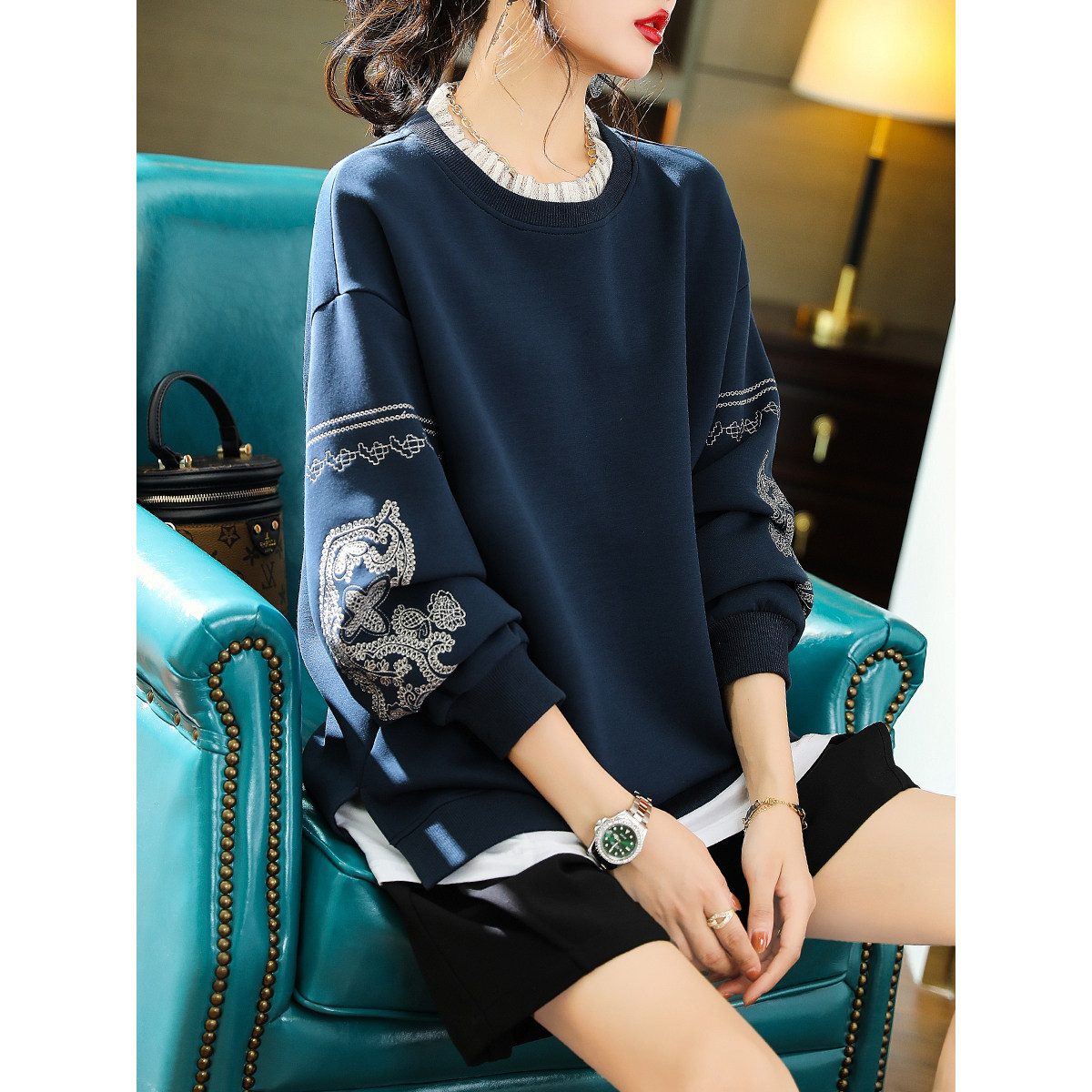 清仓捡漏专柜撤柜一线大牌清货女装重工刺绣蕾丝圆领卫衣上衣秋冬