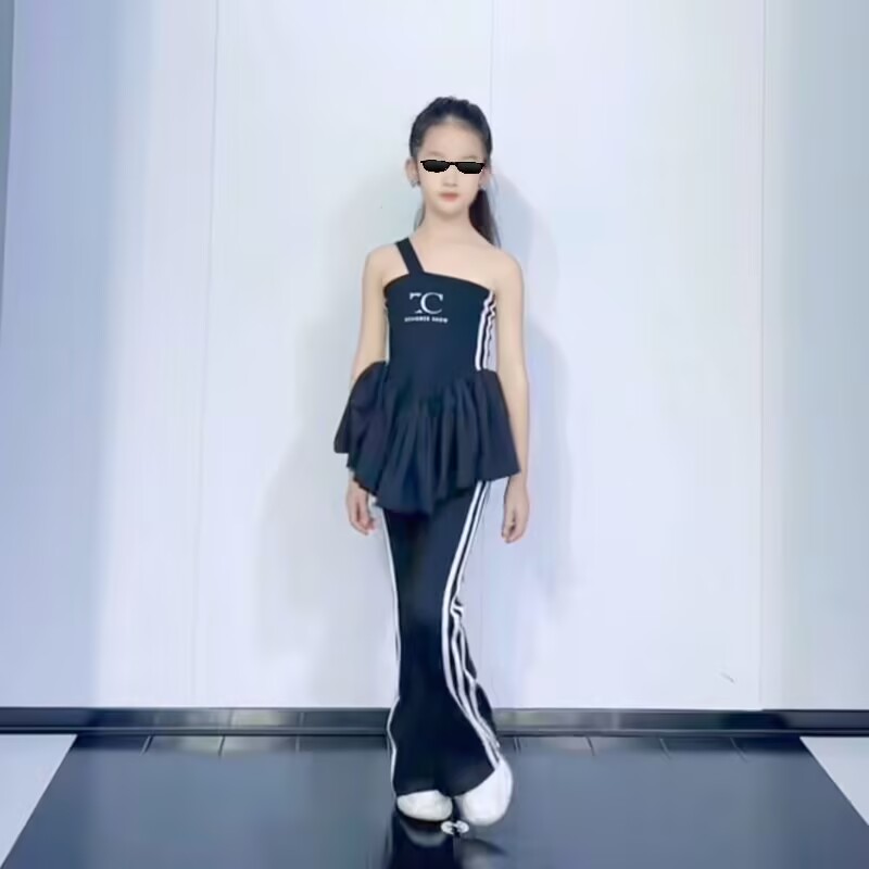 儿童模特形体走秀潮服女童酷潮服高端车模T台服装黑色套装演出服