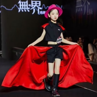 儿童模特形体走秀潮服女童酷潮服高端车模T台服装黑色套装演出服