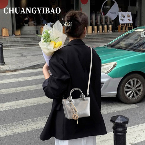 轻奢小众质感百搭休闲单肩斜挎包