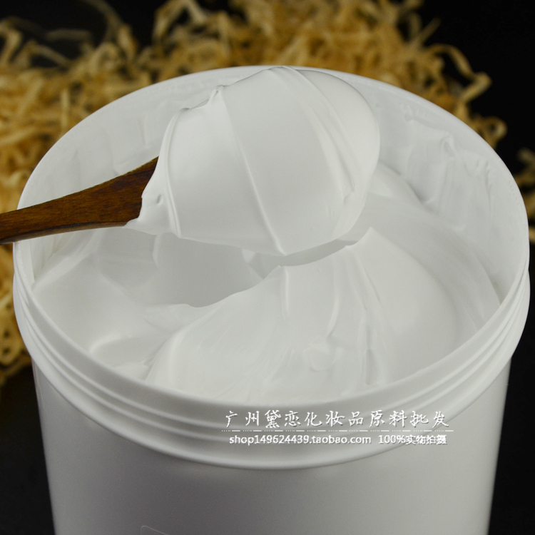 珍珠粉底液保湿持久裸妆修容霜