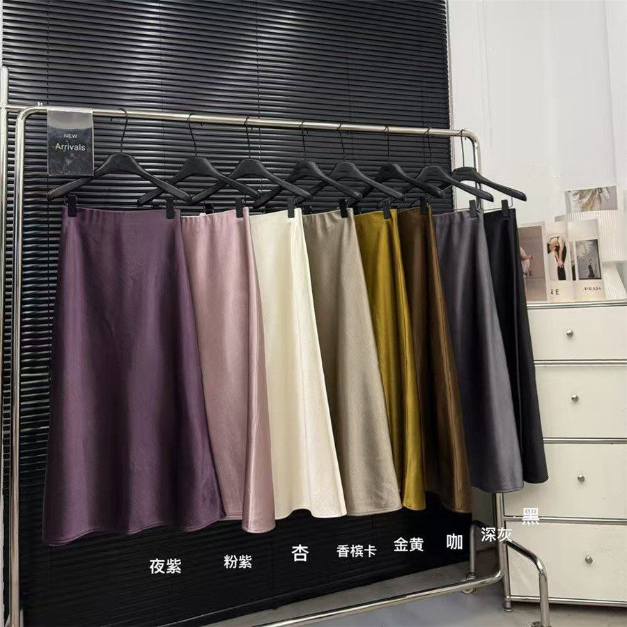 冬季加绒缎面鱼尾半身裙，中长显瘦遮肉59.9元