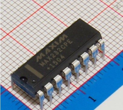 原装正品 直插 MAX232CPE+ DIP-16 RS232 线路驱动器/接收器芯片