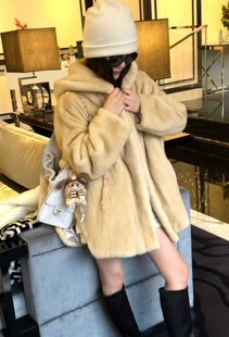 新款 简约轻奢百搭宽松休闲舒适保暖水貂外套 2026冬季 询价私