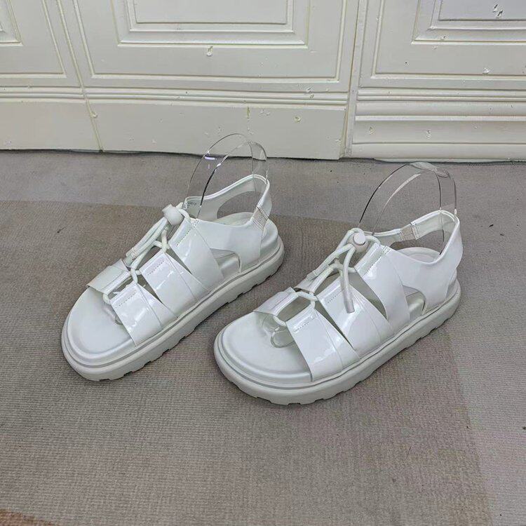 外贸原单女鞋纯色圆头亮皮时尚抽绳款百搭厚底防滑凉鞋