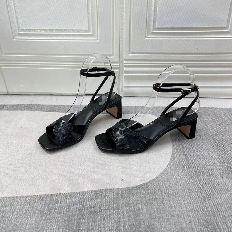 外贸原单方头粗跟一字带高跟凉鞋时尚新款百搭粗跟露趾气质罗马鞋