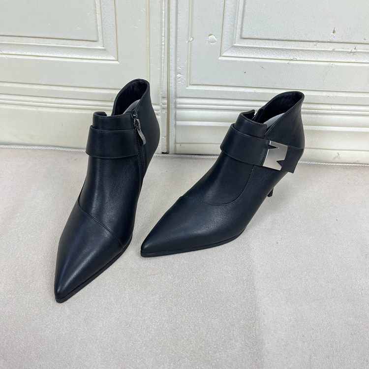 Lady Shoes外贸出口女靴真皮新款尖头纯色侧拉链细跟时装短靴踝靴