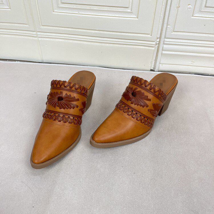 Lady Shoes外贸原单女鞋新款时尚气质尖头纯色粗跟包头半拖凉鞋