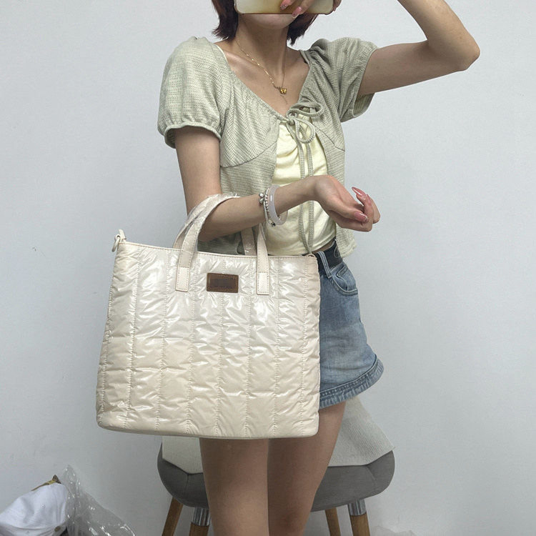 外贸原单新款托特包简约时尚新款小方包轻软大容量宝妈日常通勤,箱包皮具/热销女包/男包,托特包,淘宝优惠券,粉丝福利购,淘宝优惠卷