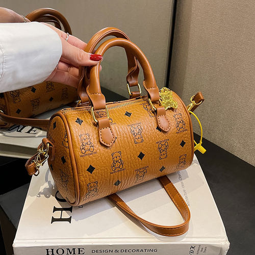 波士顿斜挎包百搭斜挎包