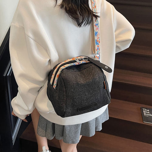 休闲斜挎包包女2026新款潮时尚大容量贝壳包复古牛仔布单肩通勤包 - 封面