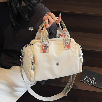 手提通勤包简约轻便斜挎帆布包