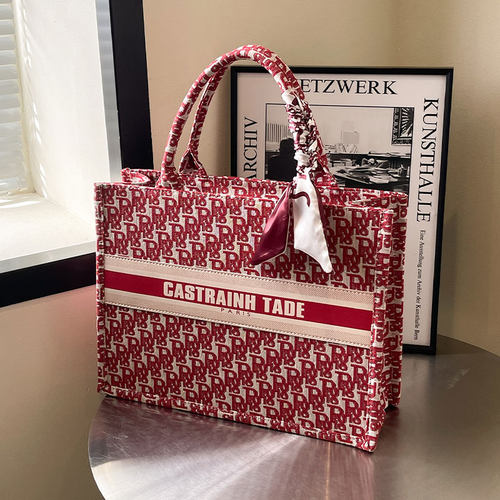 手提刺绣大容量托特包婚包新娘包