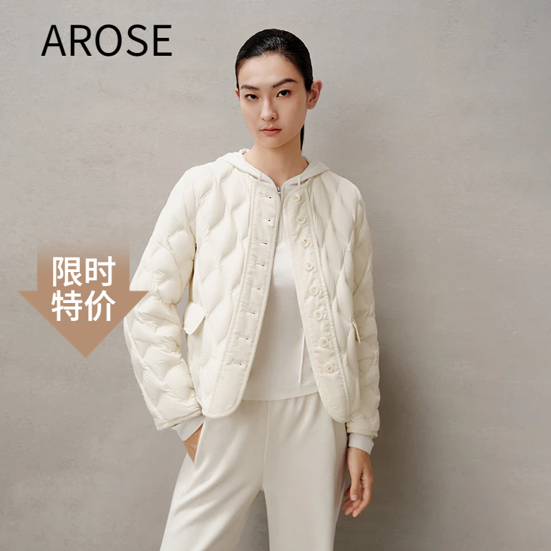 艾诺丝2025秋款短款轻薄羽绒服女