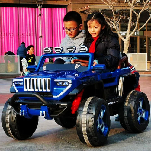 超大双人儿童越野遥控摇摆电动车