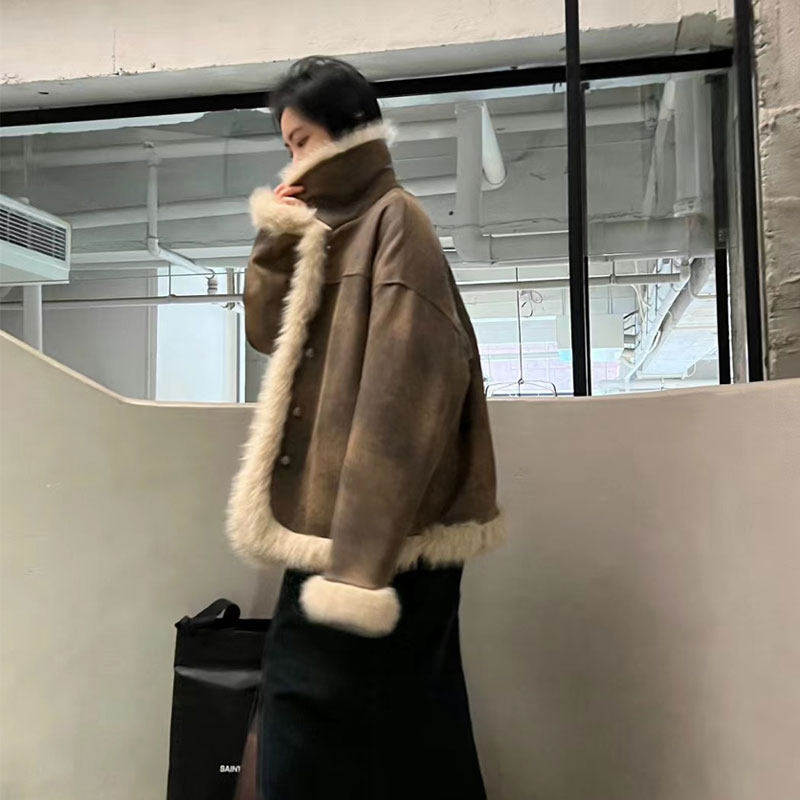 麂皮绒外套女短款冬2025新款高级感皮毛一体羊羔毛机车服毛毛大衣
