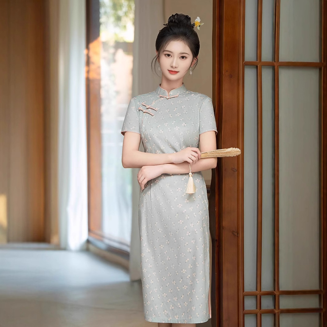 改良旗袍送考年轻少女高级感2025新款夏季中式小个子中长款连衣裙