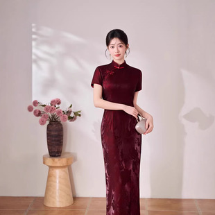 喜庆婚宴礼服年轻妈妈旗袍短袖春夏季2026年新款女复古修身连衣裙