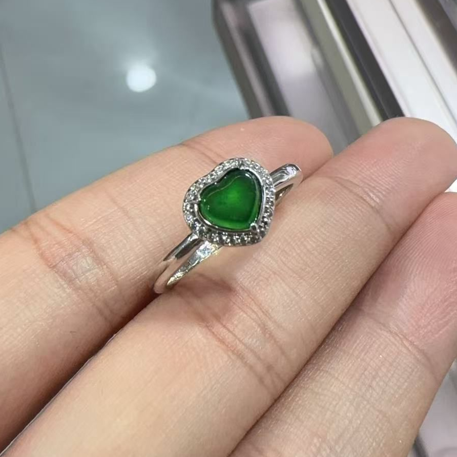 翡翠爱心戒指-约9*9mm-多样性发货-J翠