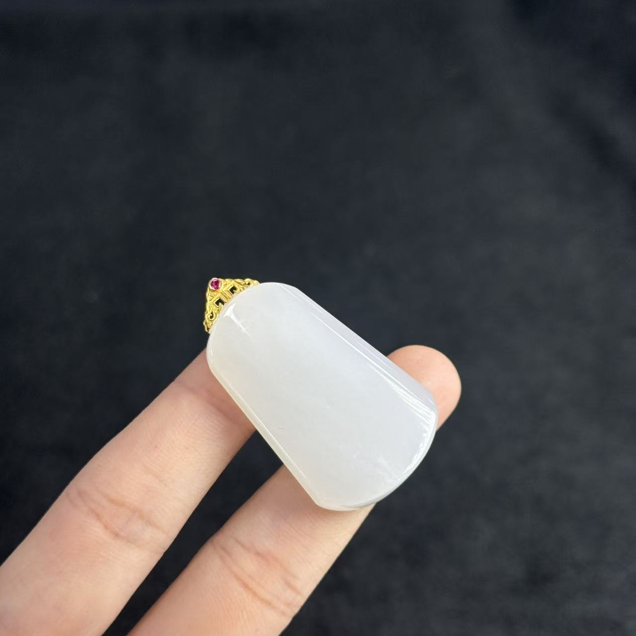 18K和田玉吊坠约43×25×8mm，多样性发货-Z老，D2997，A950