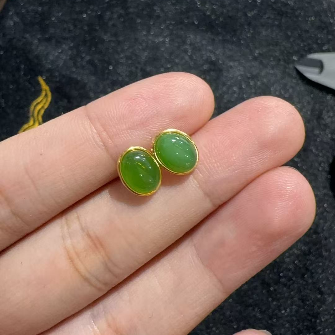 S925银和田玉耳钉-约9*7mm-多样性发货-Y华