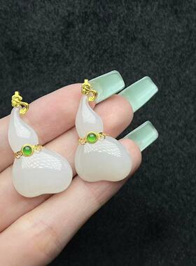 18K金和田玉葫芦吊坠-约18*33*5mm-多样性发货-YSP金-Y442