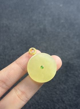 18K和田玉吊坠-约32*25*7mm-多样性发货- YSP金- A5267