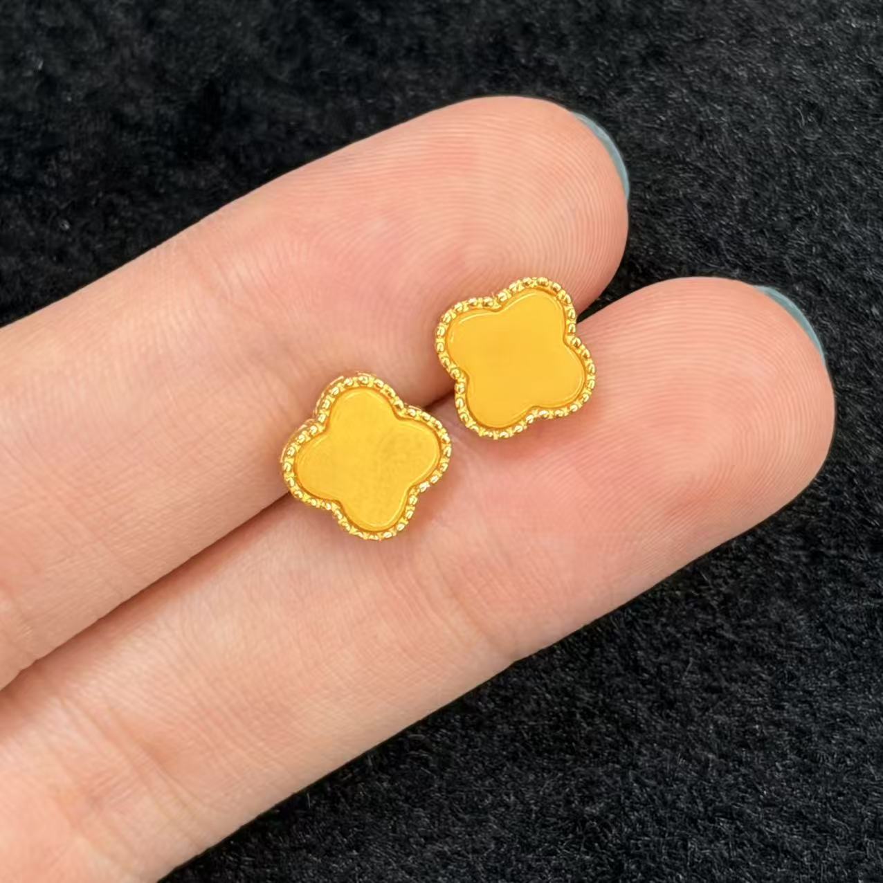 S925蜜蜡四叶草耳钉-约8mm-多样性发货-YC千-B9948