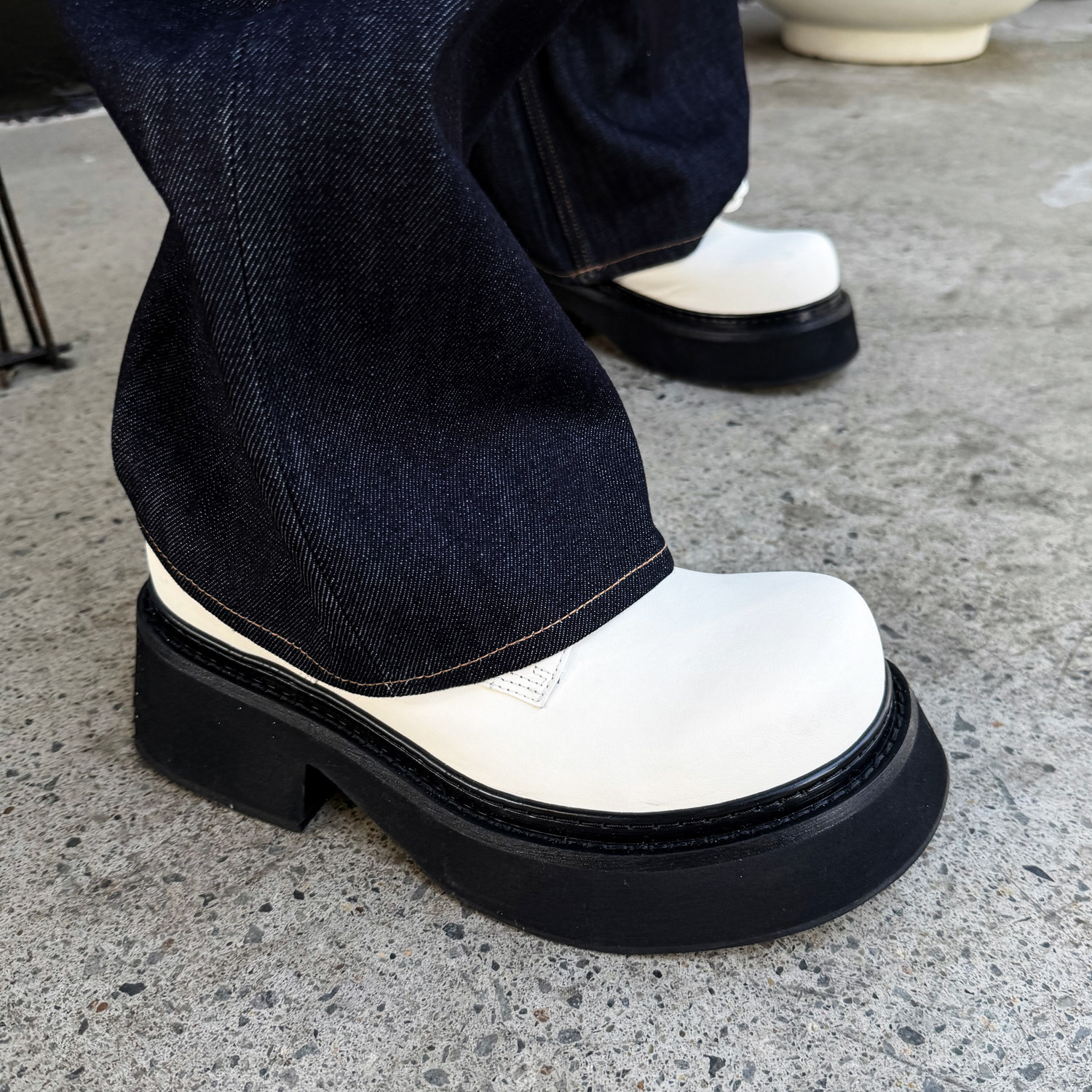 皓月白弯刀德比鞋大头牛皮鞋潮鞋