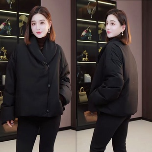 小禾 250323 HUG 新款 黑色羽绒服 老钱风短款 辰大嗓严选