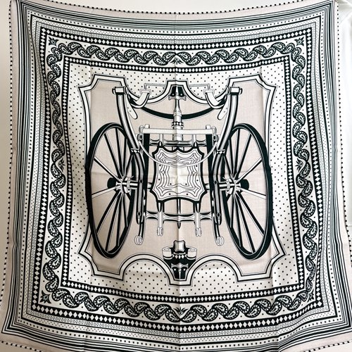 好货法厄同之轮90丝毛大方巾秋冬时尚通勤围巾保暖百搭披肩丝巾