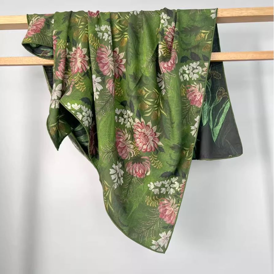 G家绿色花卉真丝羊毛澳毛混纺大方巾140cm丝毛保暖大披肩围巾